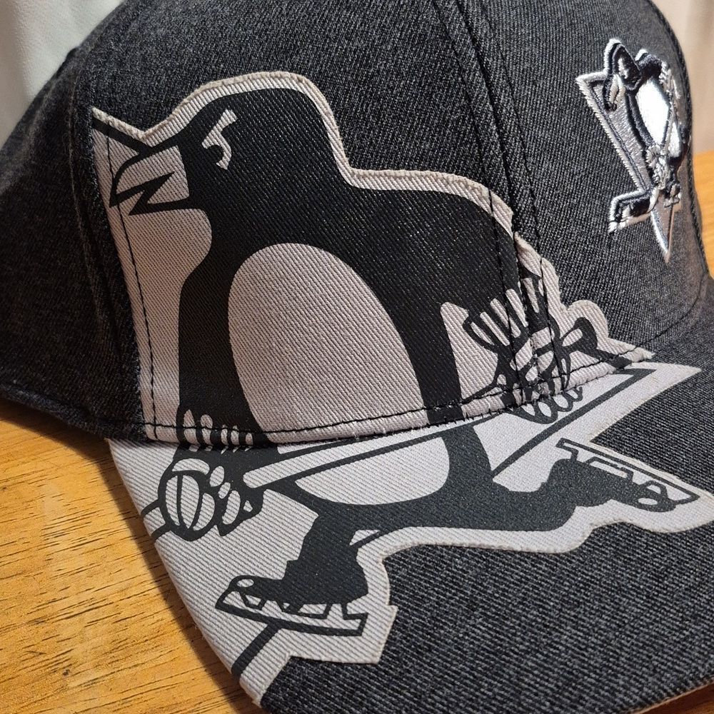 Adidas Pittsburgh Penguins L/XL Stretchfit Hat - New - Picture 2 of 10